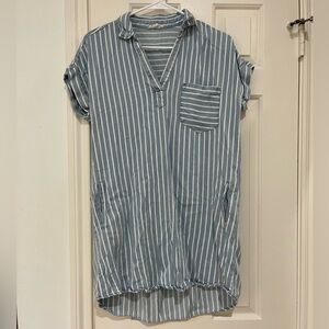 Blu Pepper Blue and White Striped Short Sleeve Dress size medium